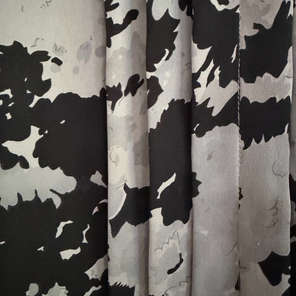 Joie Black and Gray Silk Blouse - Picture 3 of 5